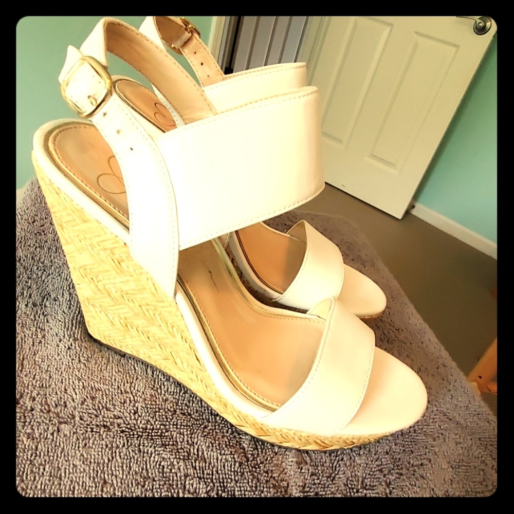 Wedge heels